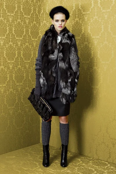 Look 3